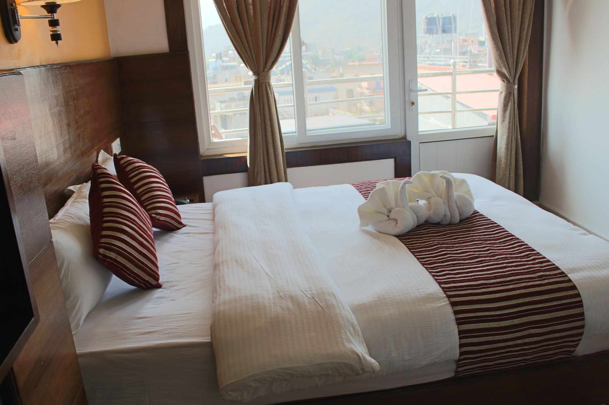 Hotel Lakeside Pokhara Exterior photo