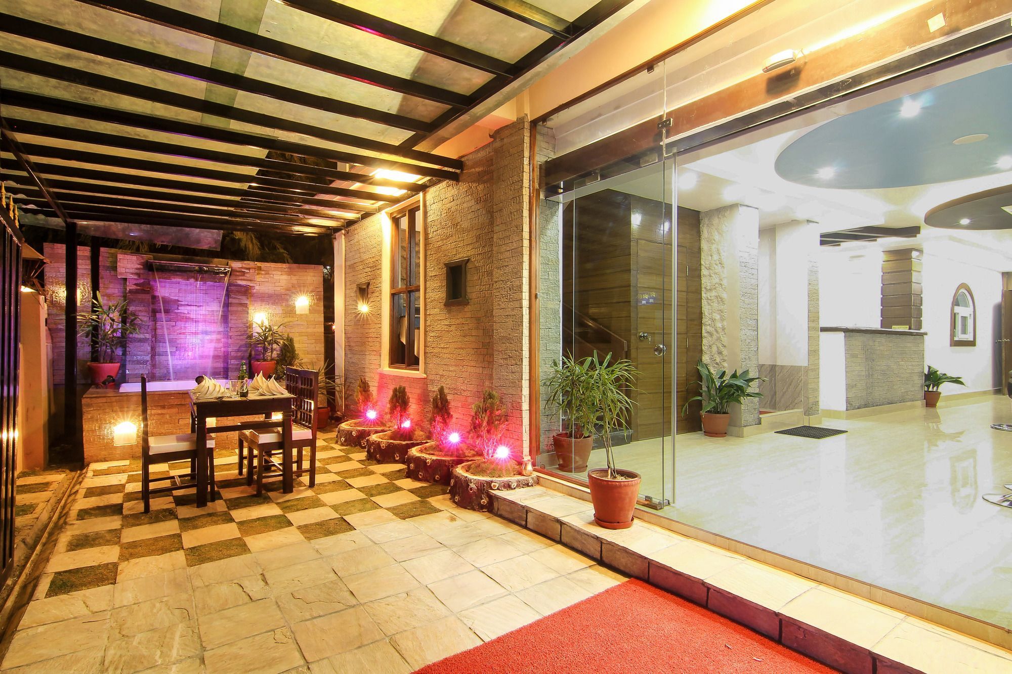 Hotel Lakeside Pokhara Exterior photo
